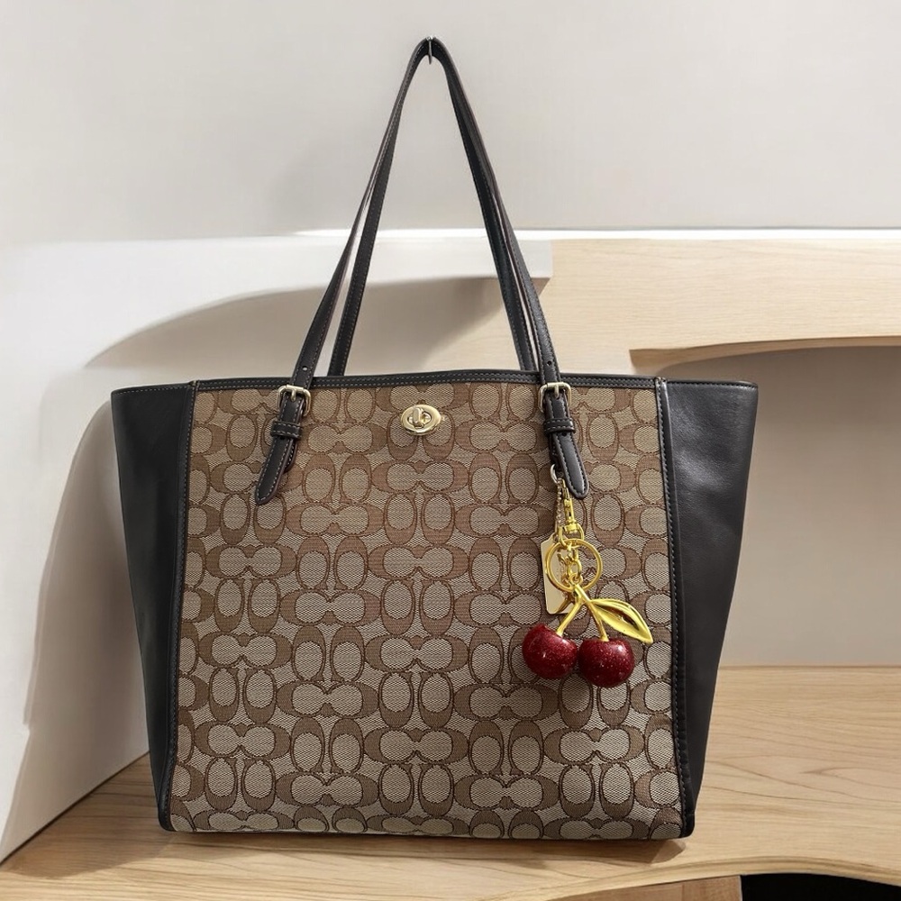 COACH TURNLOCK TOTE IN SIGNATURE JACQUARD BROWN - Picture 1 of 17